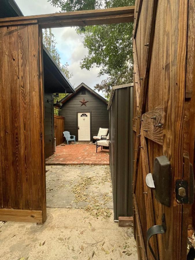 Morse Cottage ヒューストン エクステリア 写真